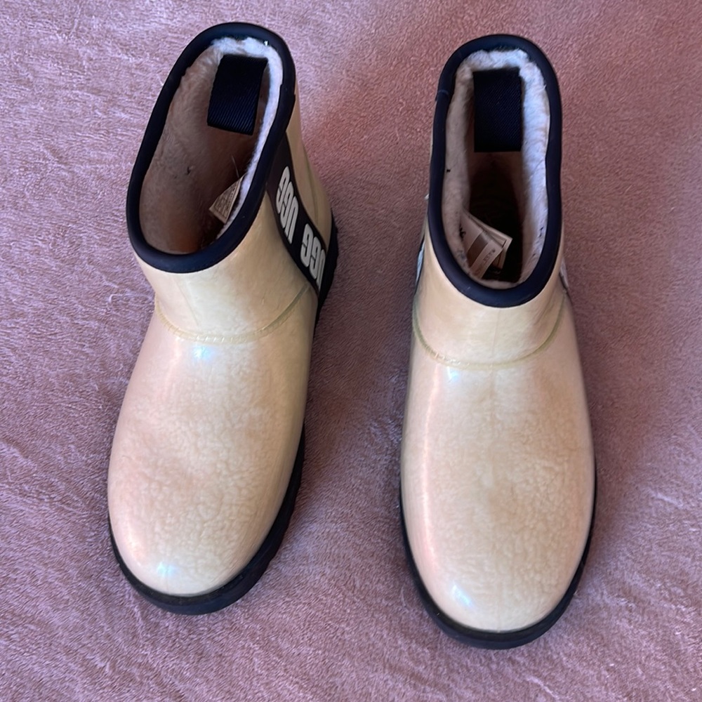 WOMENS UGG RAINBOOTS